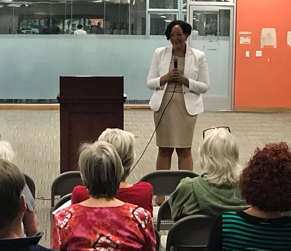 25353766_1572695196147671_875692781183107826_n