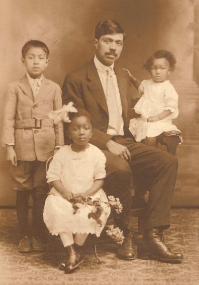 30428_1295605757081_6854409_n